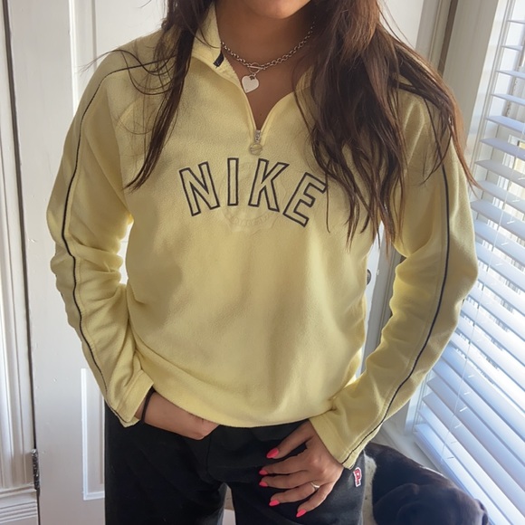 Nike Jackets & Blazers - Vintage Nike sweatshirt💛
